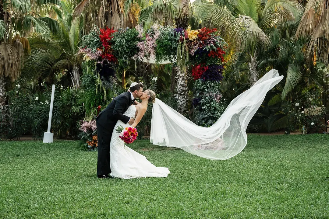 Cabo wedding photography by Carlos Plazola