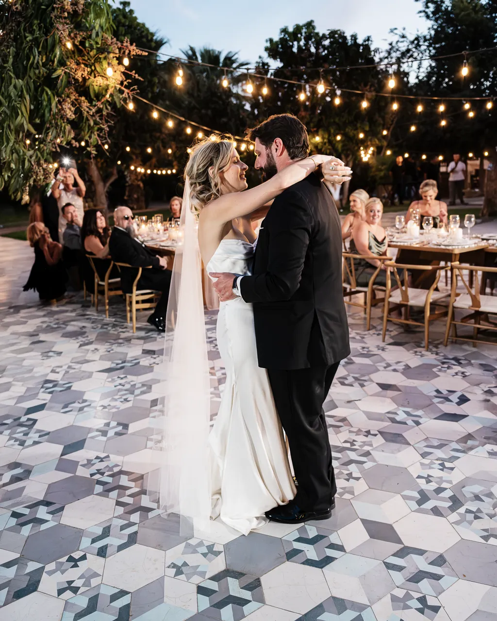 Fallon Peter wedding in Los Cabos — photography by Carlos Plazola