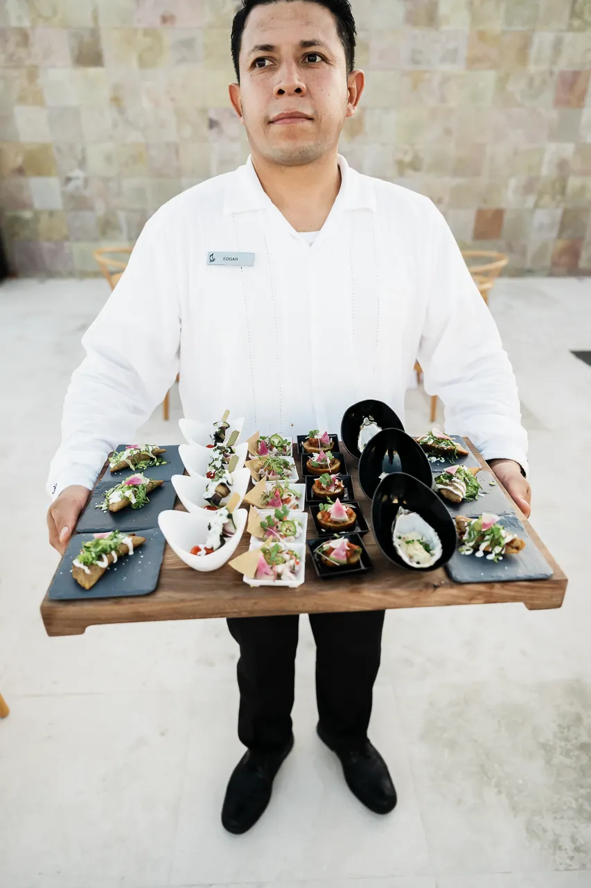Kamrynn Brock wedding in Los Cabos — photography by Carlos Plazola