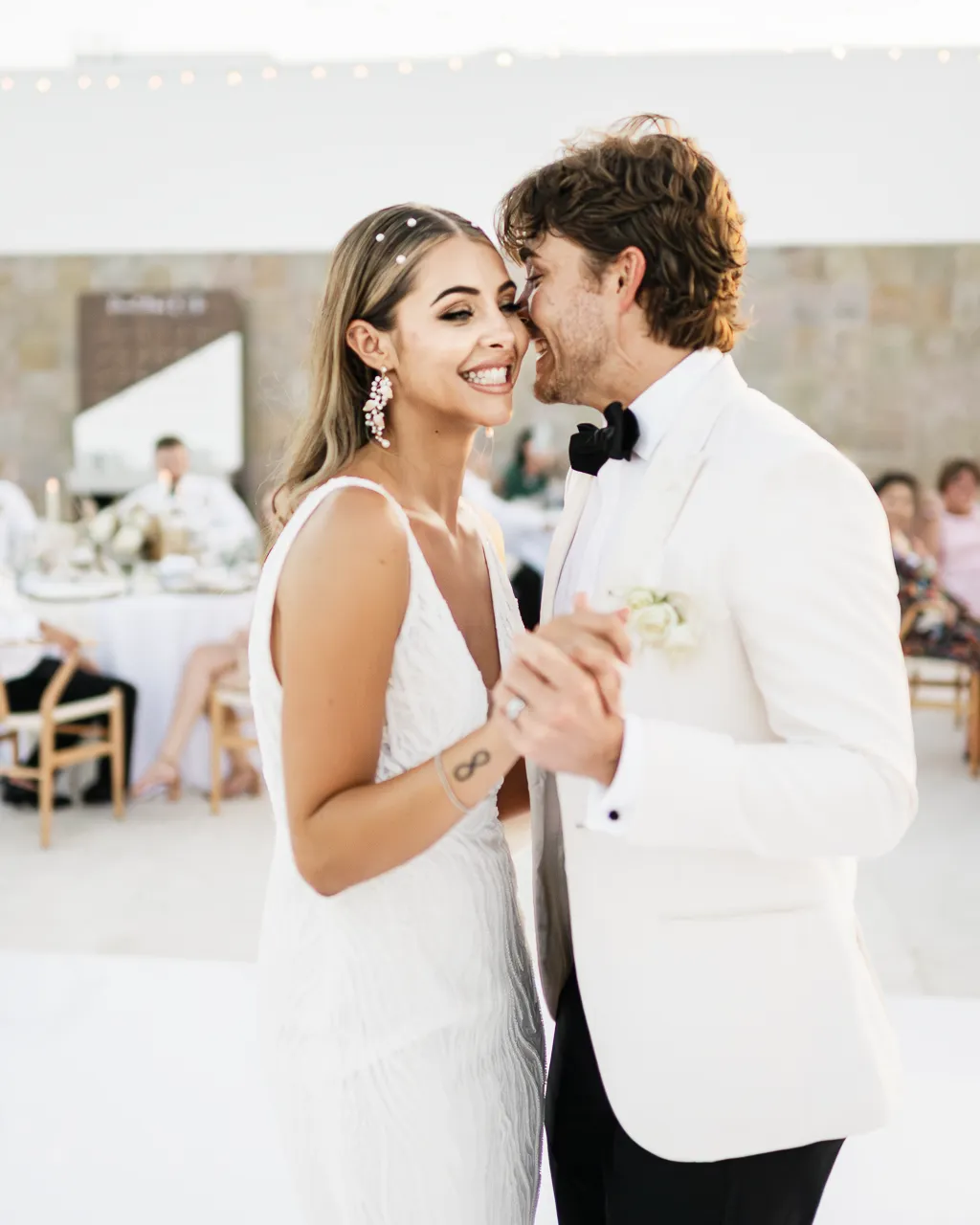 Kamrynn Brock wedding in Los Cabos — photography by Carlos Plazola