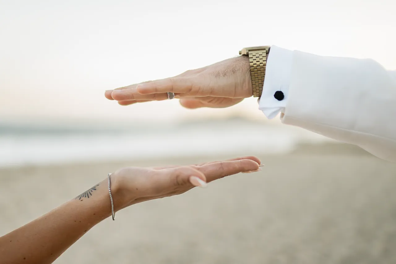 Kamrynn Brock wedding in Los Cabos — photography by Carlos Plazola
