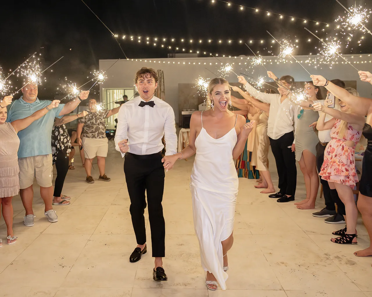 Kamrynn Brock wedding in Los Cabos — photography by Carlos Plazola
