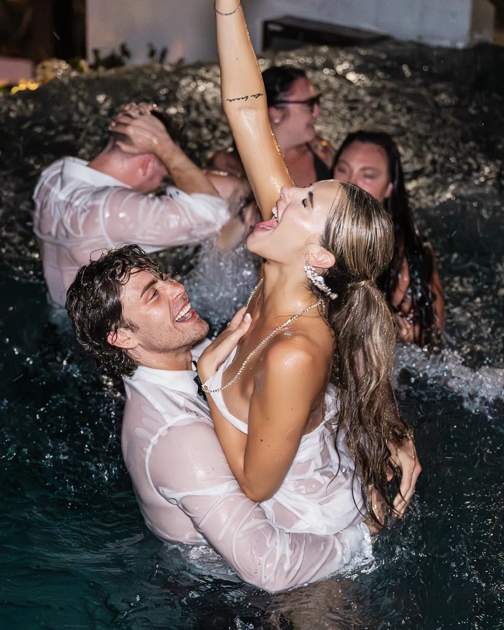 Kamrynn Brock wedding in Los Cabos — photography by Carlos Plazola