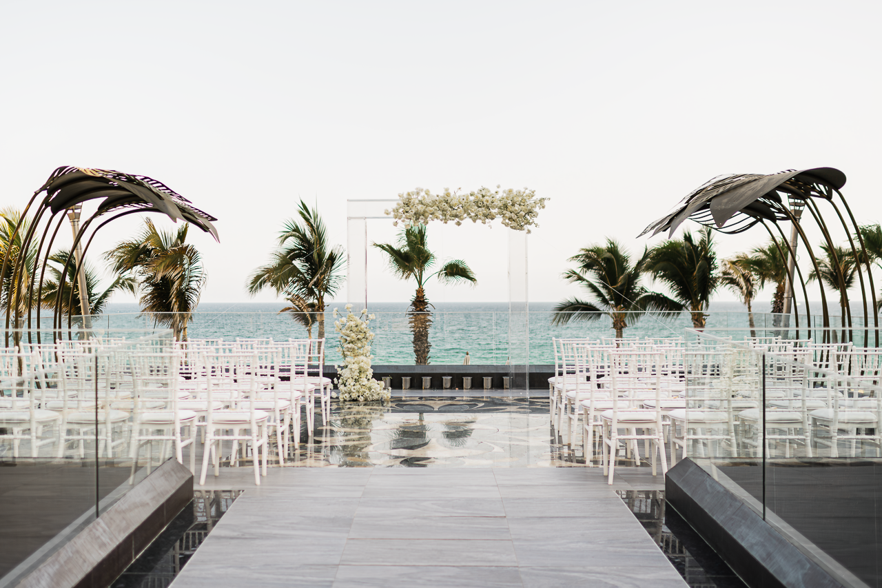 Lauren William wedding in Los Cabos — photography by Carlos Plazola
