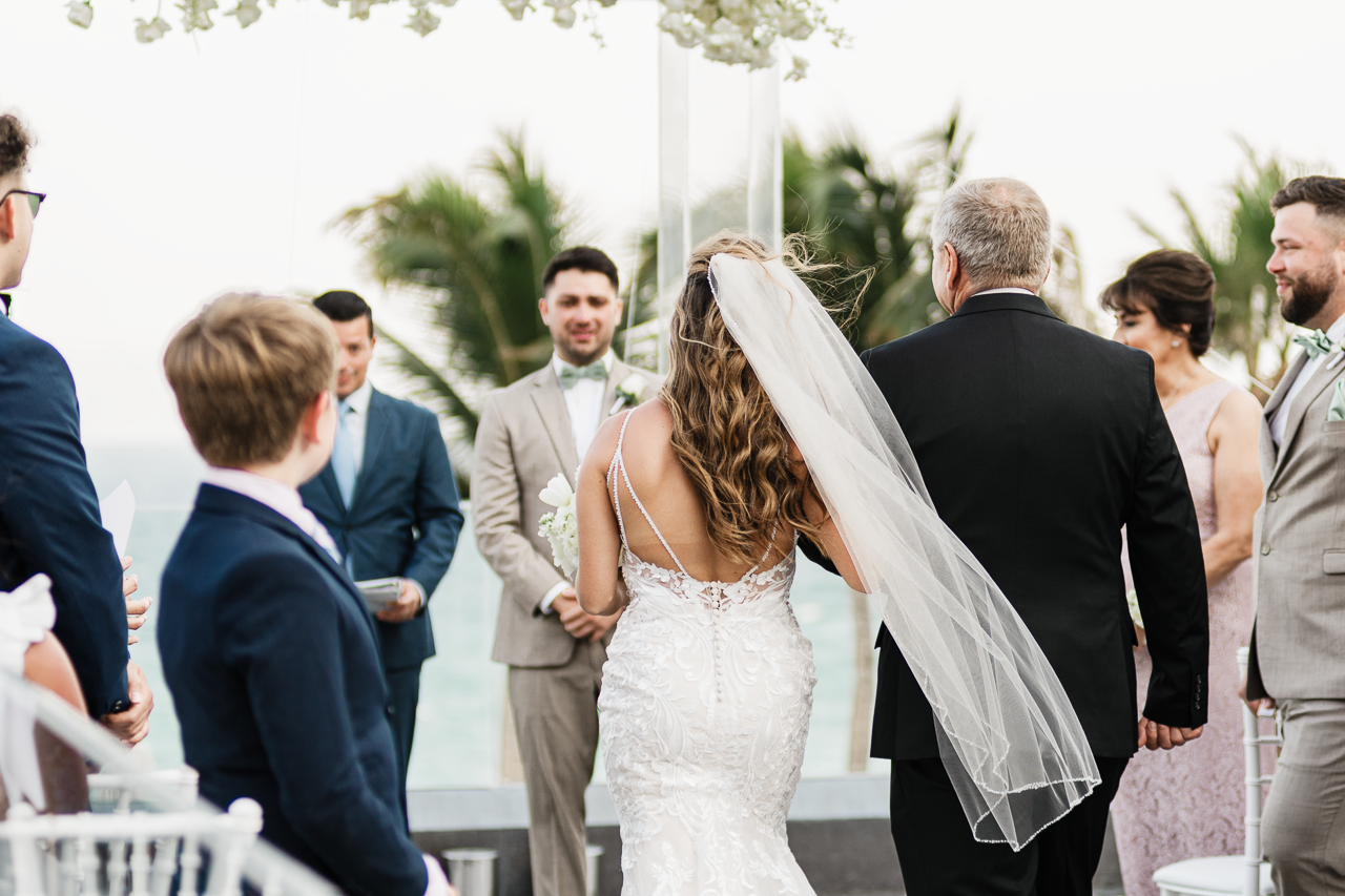 Lauren William wedding in Los Cabos — photography by Carlos Plazola