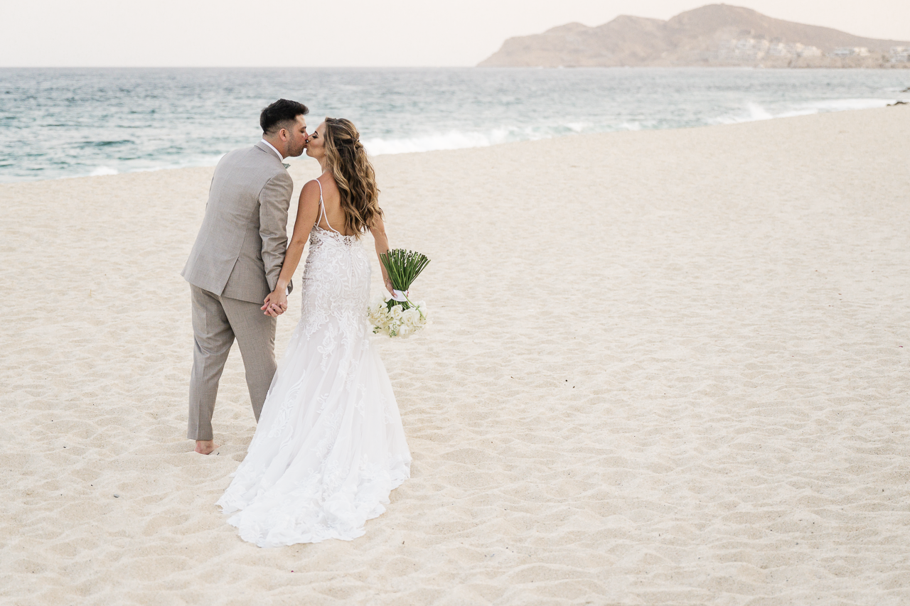 Lauren William wedding in Los Cabos — photography by Carlos Plazola