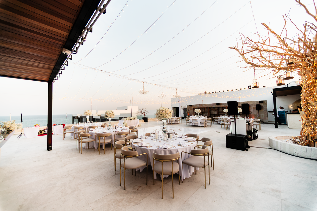 Lauren William wedding in Los Cabos — photography by Carlos Plazola