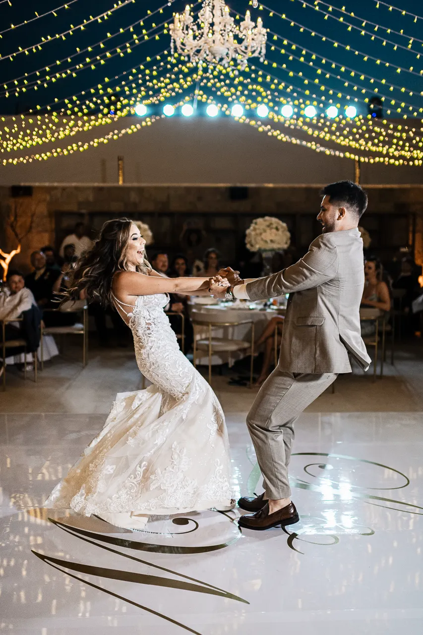 Cabo wedding photography by Carlos Plazola