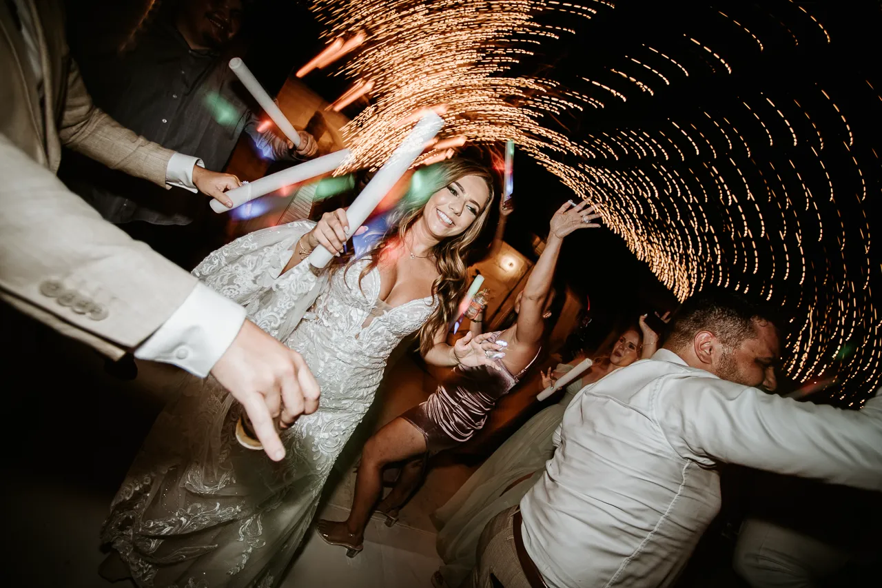 Cabo wedding photography by Carlos Plazola
