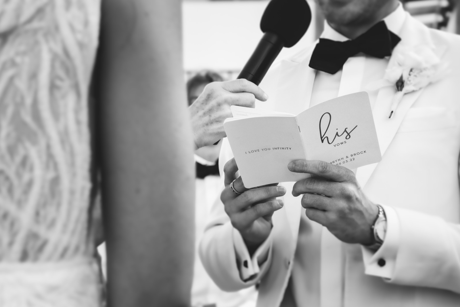 Corridor Wedding photography by Carlos Plazola — image 4