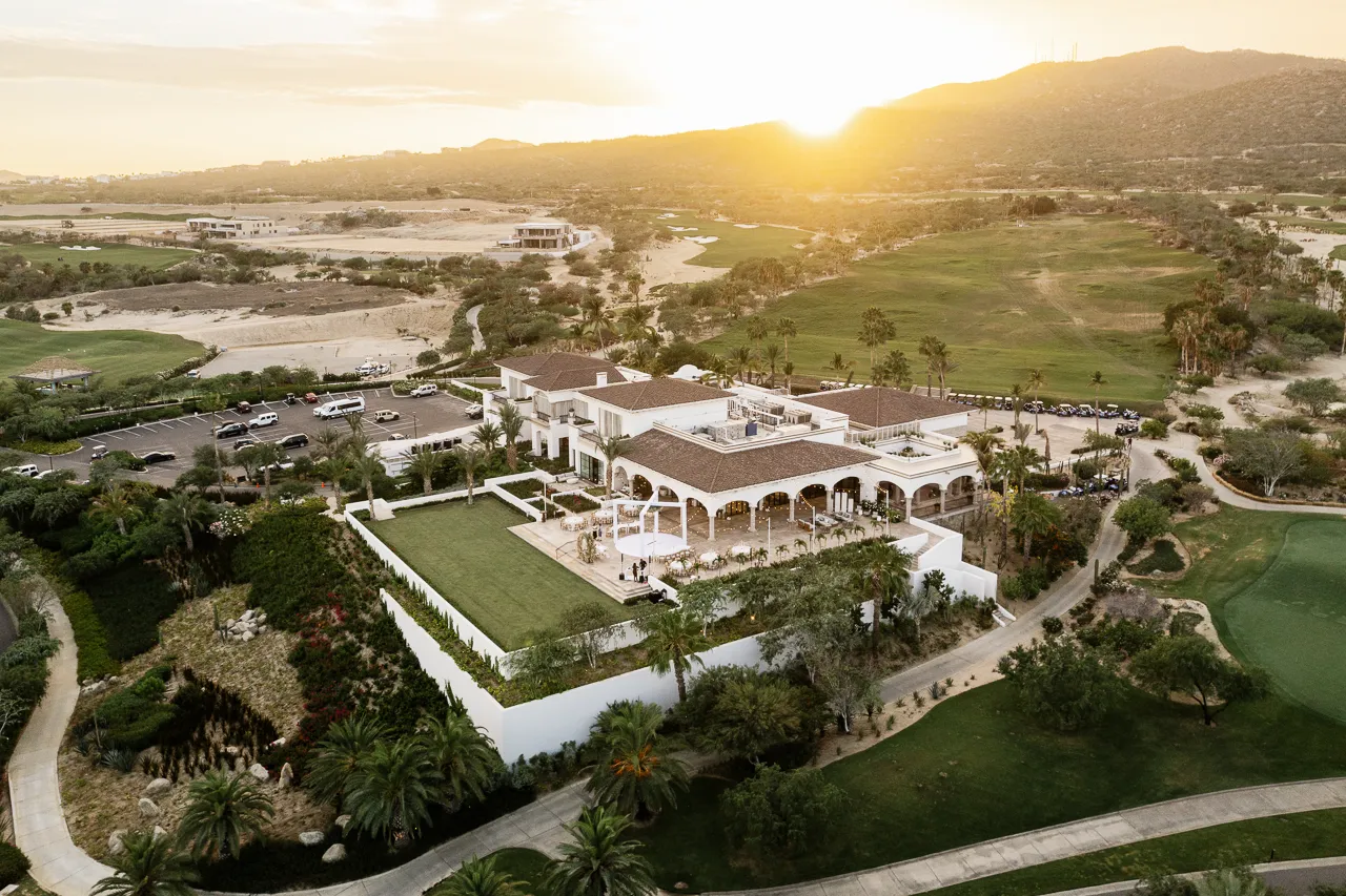 Four Seasons Los Cabos — destination wedding photography by Carlos Plazola