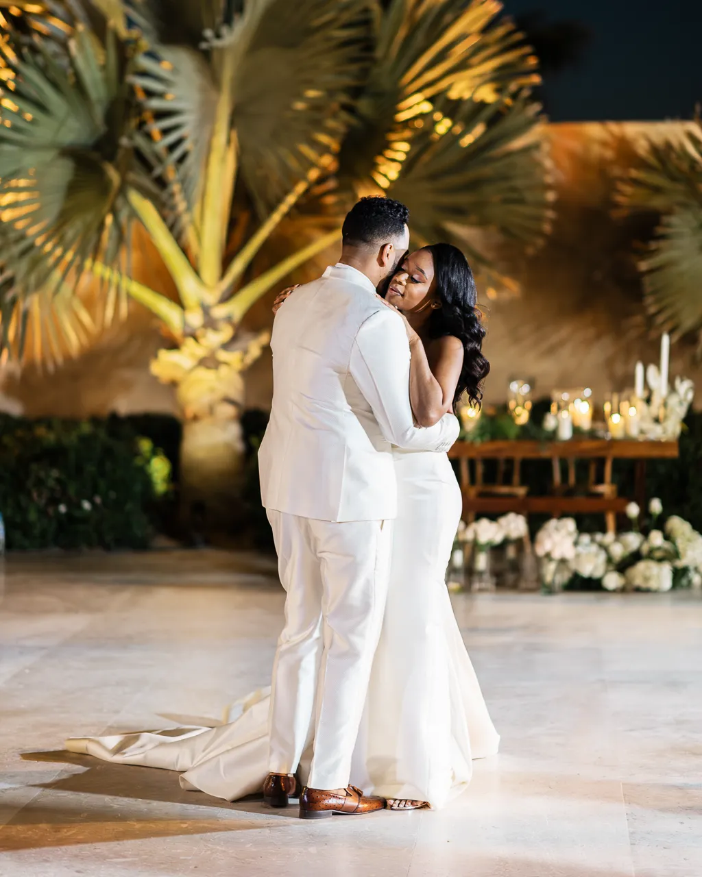 Nobu Los Cabos wedding venue — editorial photography by Carlos Plazola